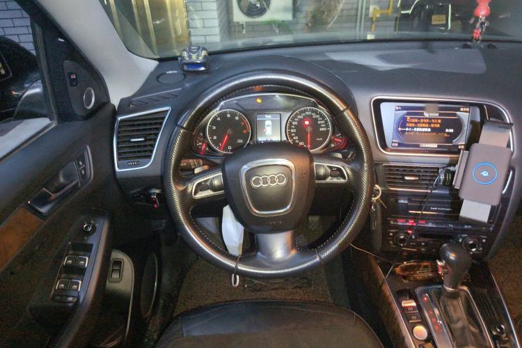Used Audi Q5 2011 2.0TFSI Luxury Edition Steering Wheel