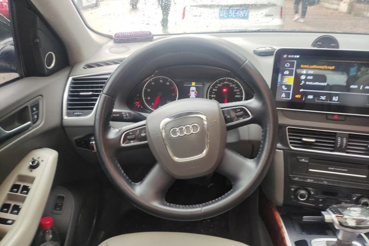 Used Audi Q5 2011 2.0TFSI Comfort Version Steering Wheel