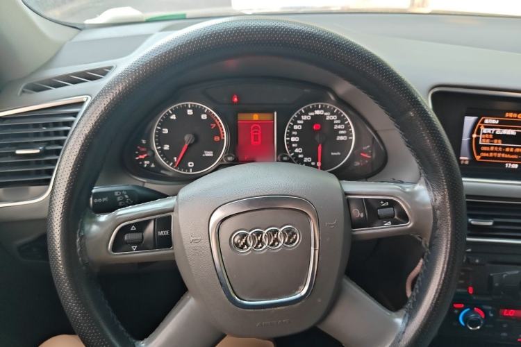 Used Audi Q5 2011 2.0TFSI Technology Model Steering Wheel