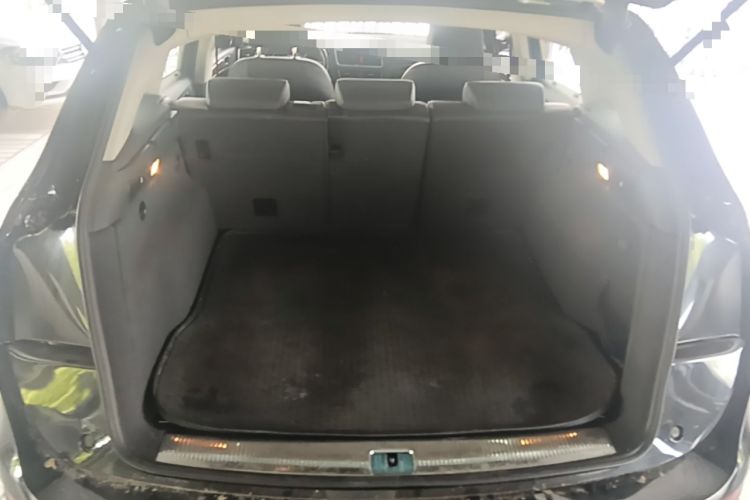 Used Audi Q5 2011 2.0TFSI Comfort Version Trunk