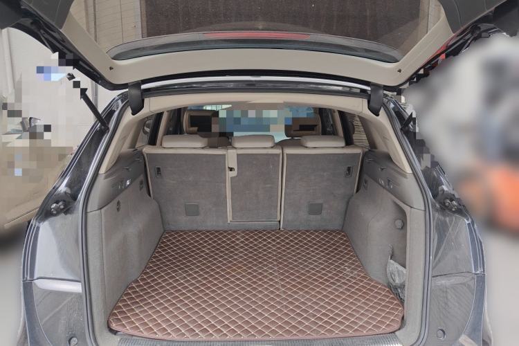Used Audi Q5 2011 2.0TFSI Comfort Version Trunk