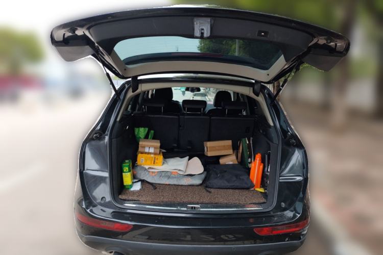 Used Audi Q5 2011 2.0TFSI Ambition Edition Trunk