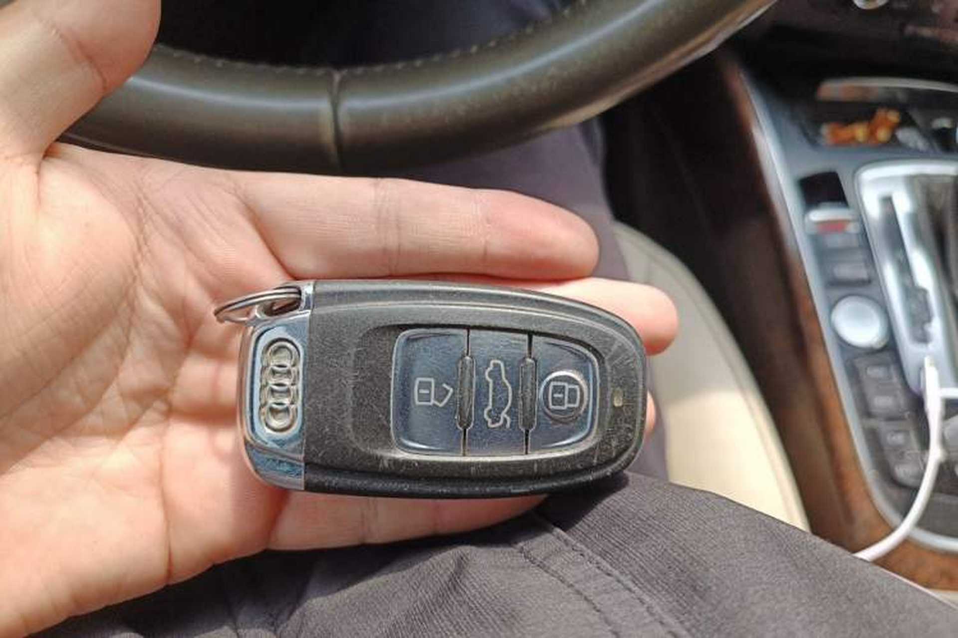 Used Audi Q5 2011 2.0TFSI Comfort Version Vehicle Key