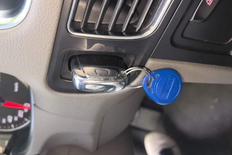 Used Audi Q5 2011 2.0TFSI Comfort Version Vehicle Key