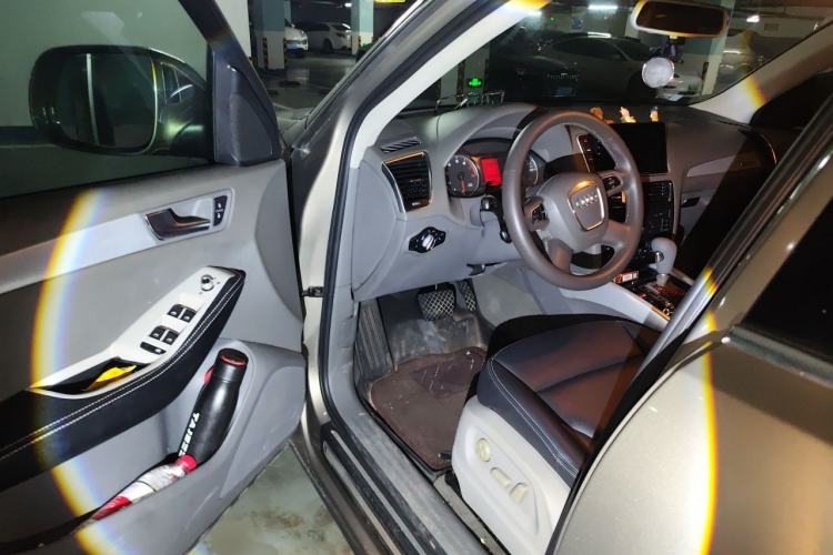 Used Audi Q5 2011 2.0TFSI Technology Model Driver Seat
