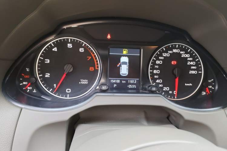 Used Audi Q5 2011 2.0TFSI Comfort Version Instrument Cluster