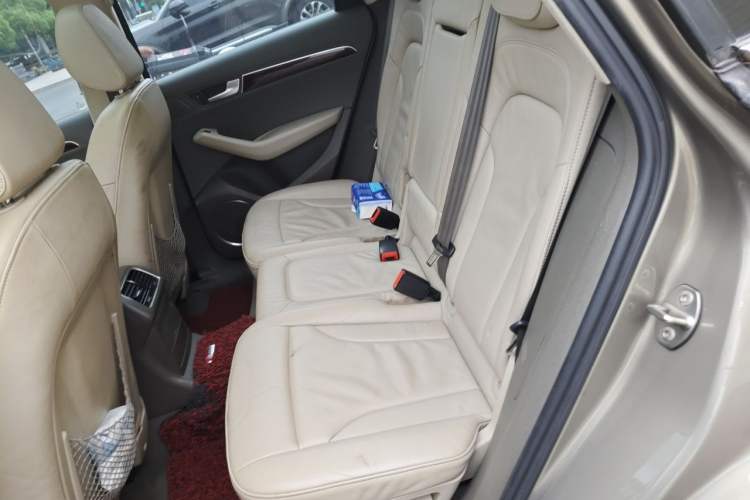 Used Audi Q5 2011 2.0TFSI Comfort Version Left Rear Seat