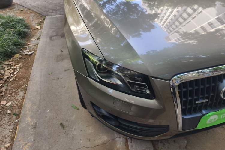 Used Audi Q5 2011 2.0TFSI Comfort Version Right Front Headlight