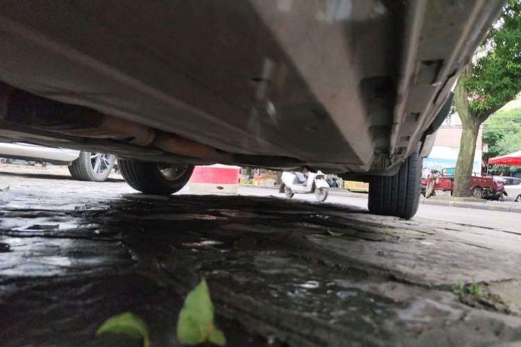Used Audi Q5 2011 2.0TFSI Technology Model Chassis Front Left