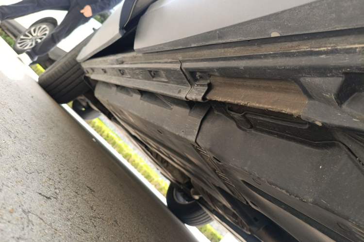 Used Audi Q5 2011 2.0TFSI Technology Model Chassis Rear Left