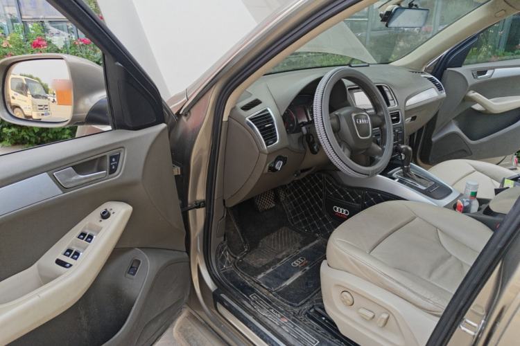 Used Audi Q5 2011 2.0TFSI Technology Model Driver Seat
