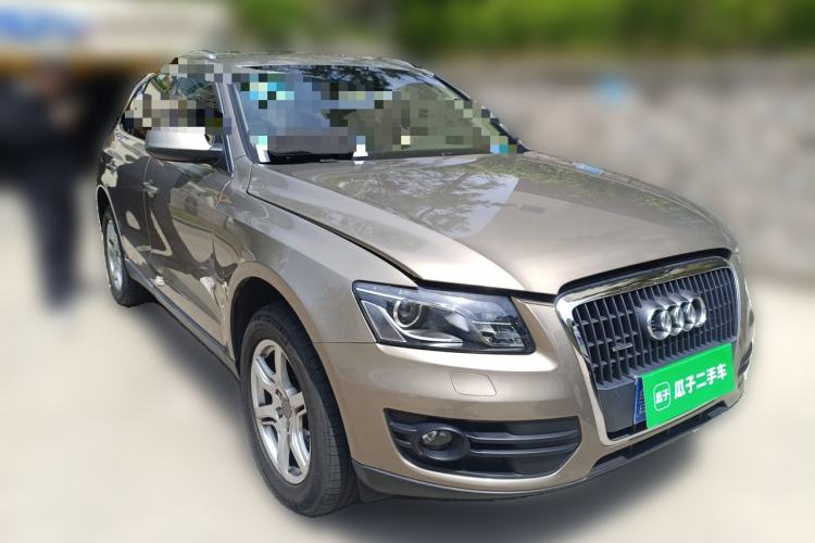 Used Audi Q5 2011 2.0TFSI Technology Model Front Right 45 Deg