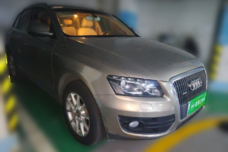 Used Audi Q5 2011 2.0TFSI Comfort Version Front Right 45 Deg