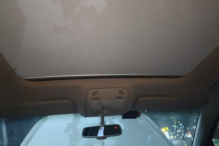 Used Audi Q5 2011 2.0TFSI Comfort Version Headliner