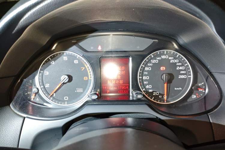 Used Audi Q5 2011 2.0TFSI Comfort Version Instrument Cluster