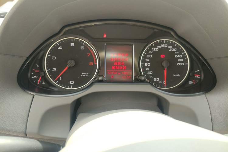Used Audi Q5 2011 2.0TFSI Technology Model Instrument Cluster