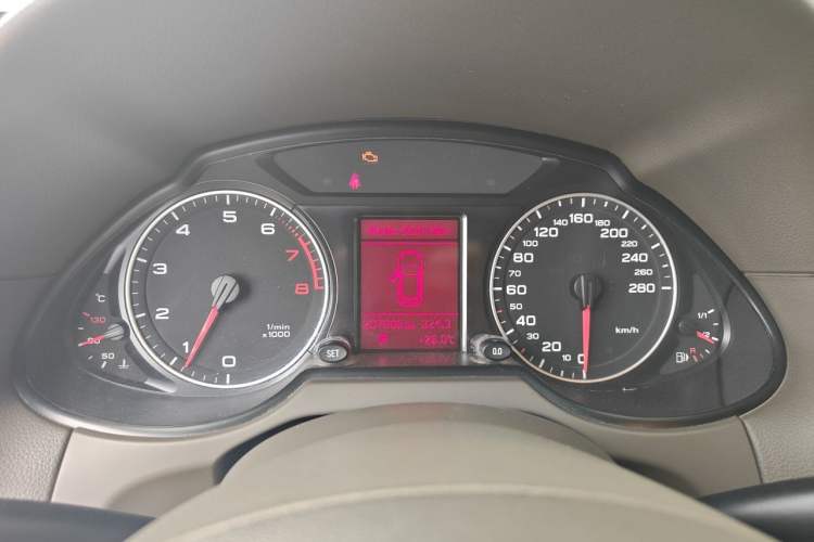 Used Audi Q5 2011 2.0TFSI Technology Model Instrument Cluster