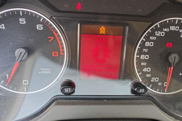 Used Audi Q5 2011 2.0TFSI Technology Model Instrument Cluster
