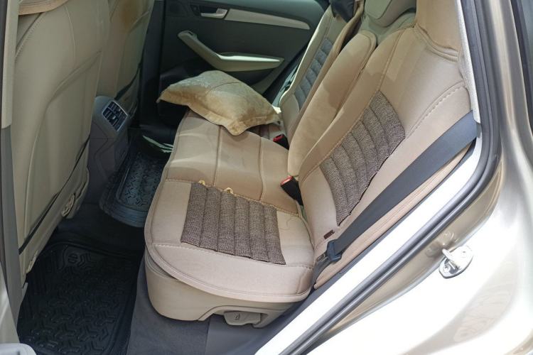 Used Audi Q5 2011 2.0TFSI Technology Model Left Rear Seat