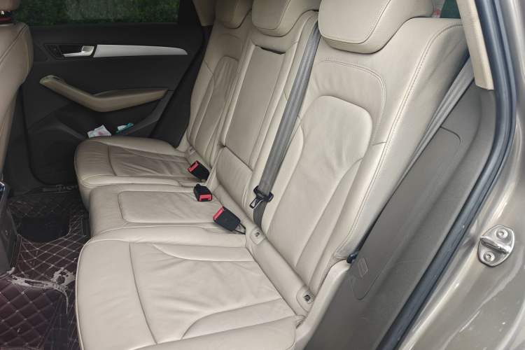 Used Audi Q5 2011 2.0TFSI Technology Model Left Rear Seat