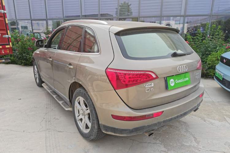 Used Audi Q5 2011 2.0TFSI Technology Model Rear Left 45 Deg