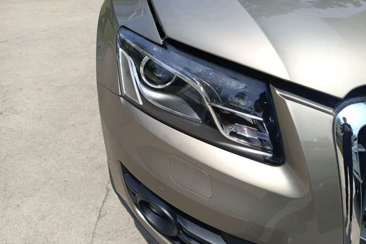 Used Audi Q5 2011 2.0TFSI Technology Model Right Front Headlight