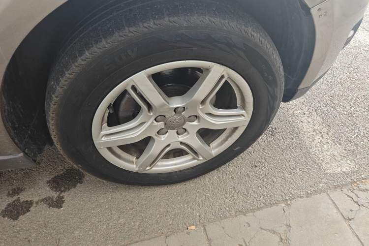 Used Audi Q5 2011 2.0TFSI Technology Model Right Front Wheel Hub