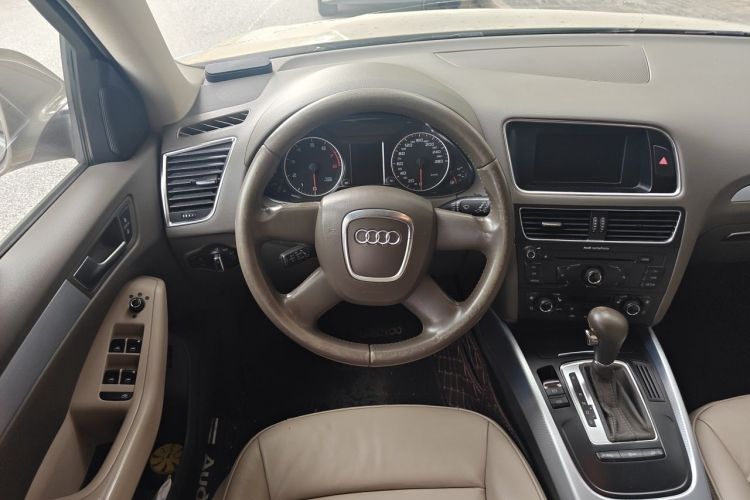 Used Audi Q5 2011 2.0TFSI Technology Model Steering Wheel