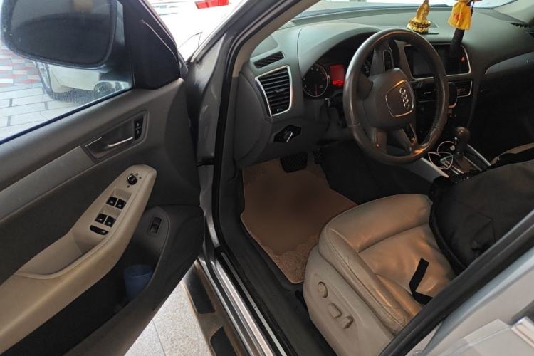Used Audi Q5 2011 2.0TFSI Comfort Version Driver Seat