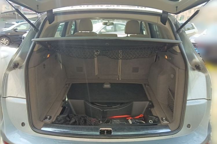 Used Audi Q5 2011 2.0TFSI Luxury Edition Trunk