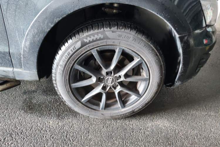 Used Audi Q5 2011 2.0TFSI Comfort Version Right Front Wheel Hub