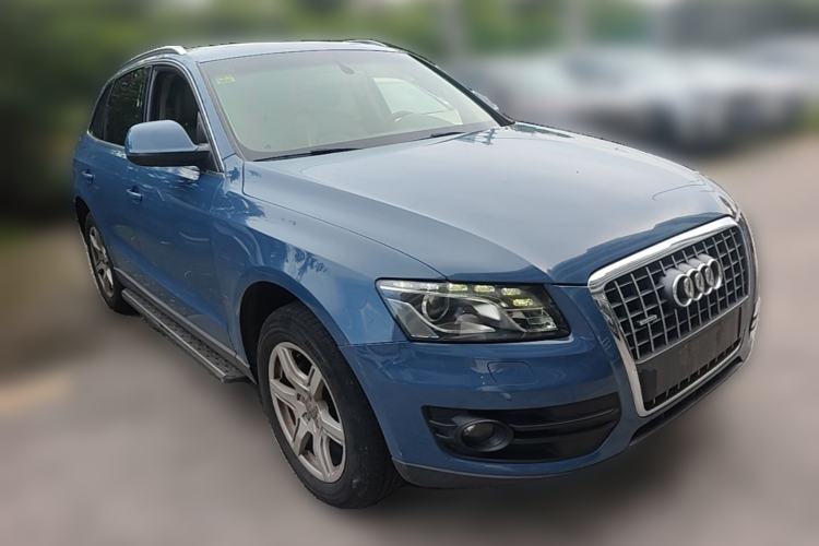 Used Audi Q5 2011 2.0TFSI Technology Model Front Right 45 Deg