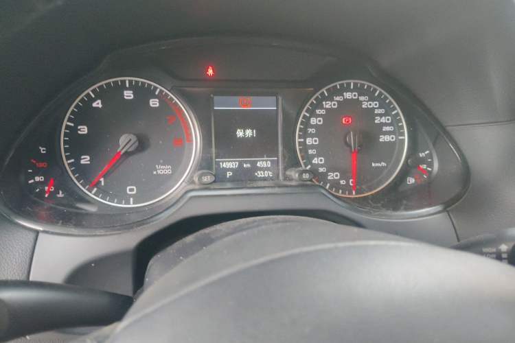 Used Audi Q5 2011 2.0TFSI Technology Model Instrument Cluster