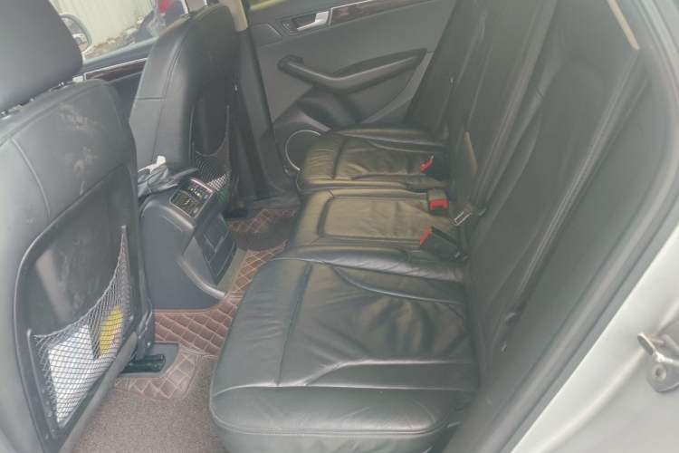Used Audi Q5 2011 2.0TFSI Technology Model Left Rear Seat