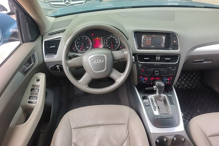 Used Audi Q5 2011 2.0TFSI Technology Model Steering Wheel