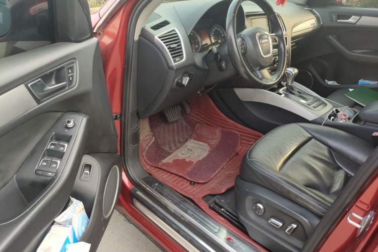 Used Audi Q5 2011 2.0TFSI Comfort Version Driver Seat