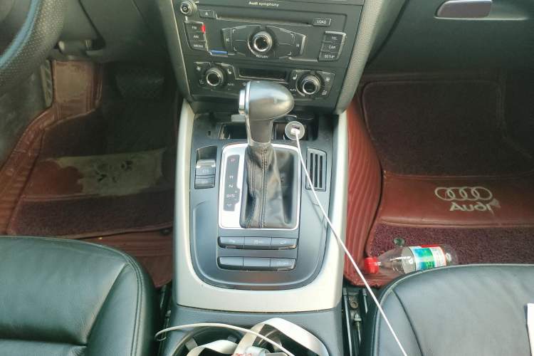 Used Audi Q5 2011 2.0TFSI Comfort Version Gear Lever