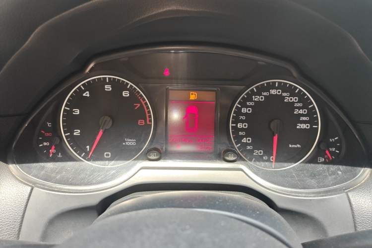 Used Audi Q5 2011 2.0TFSI Technology Model Instrument Cluster