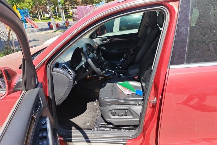 Used Audi Q5 2011 2.0TFSI Comfort Version Left Front Seat