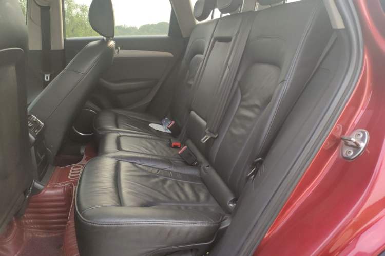 Used Audi Q5 2011 2.0TFSI Comfort Version Left Rear Seat