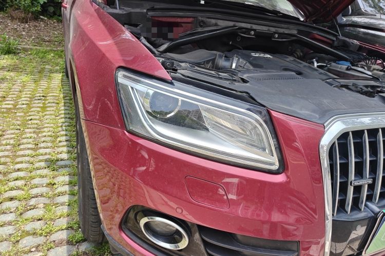 Used Audi Q5 2011 2.0TFSI Technology Model Right Front Headlight