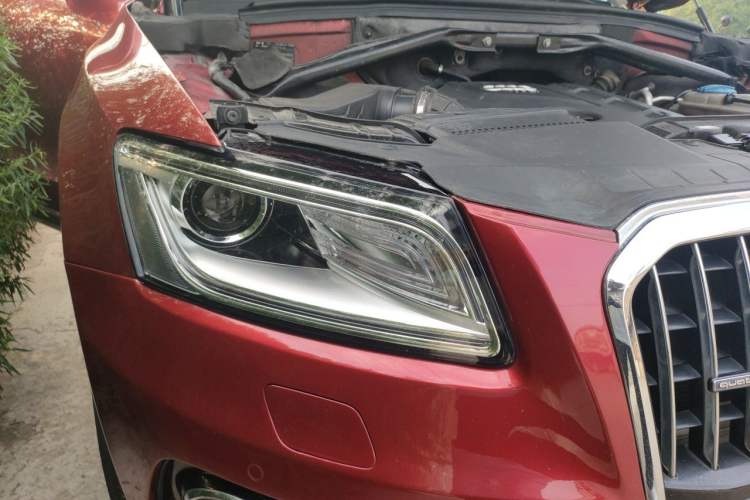 Used Audi Q5 2011 2.0TFSI Comfort Version Right Front Headlight