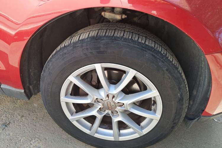 Used Audi Q5 2011 2.0TFSI Comfort Version Right Front Wheel Hub