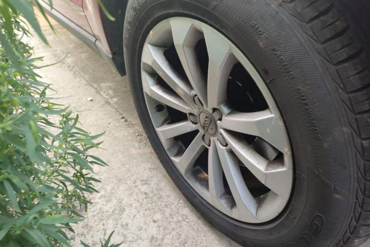 Used Audi Q5 2011 2.0TFSI Comfort Version Right Front Wheel Hub