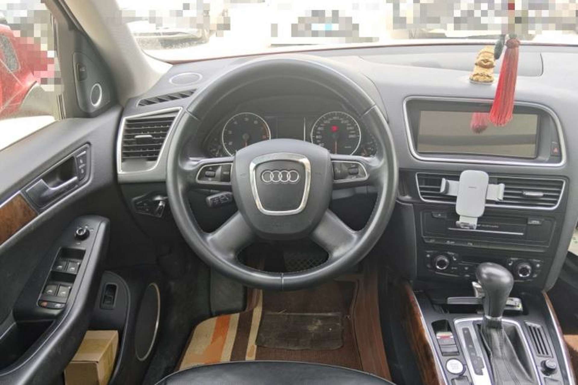 Used Audi Q5 2011 2.0TFSI Comfort Version Steering Wheel