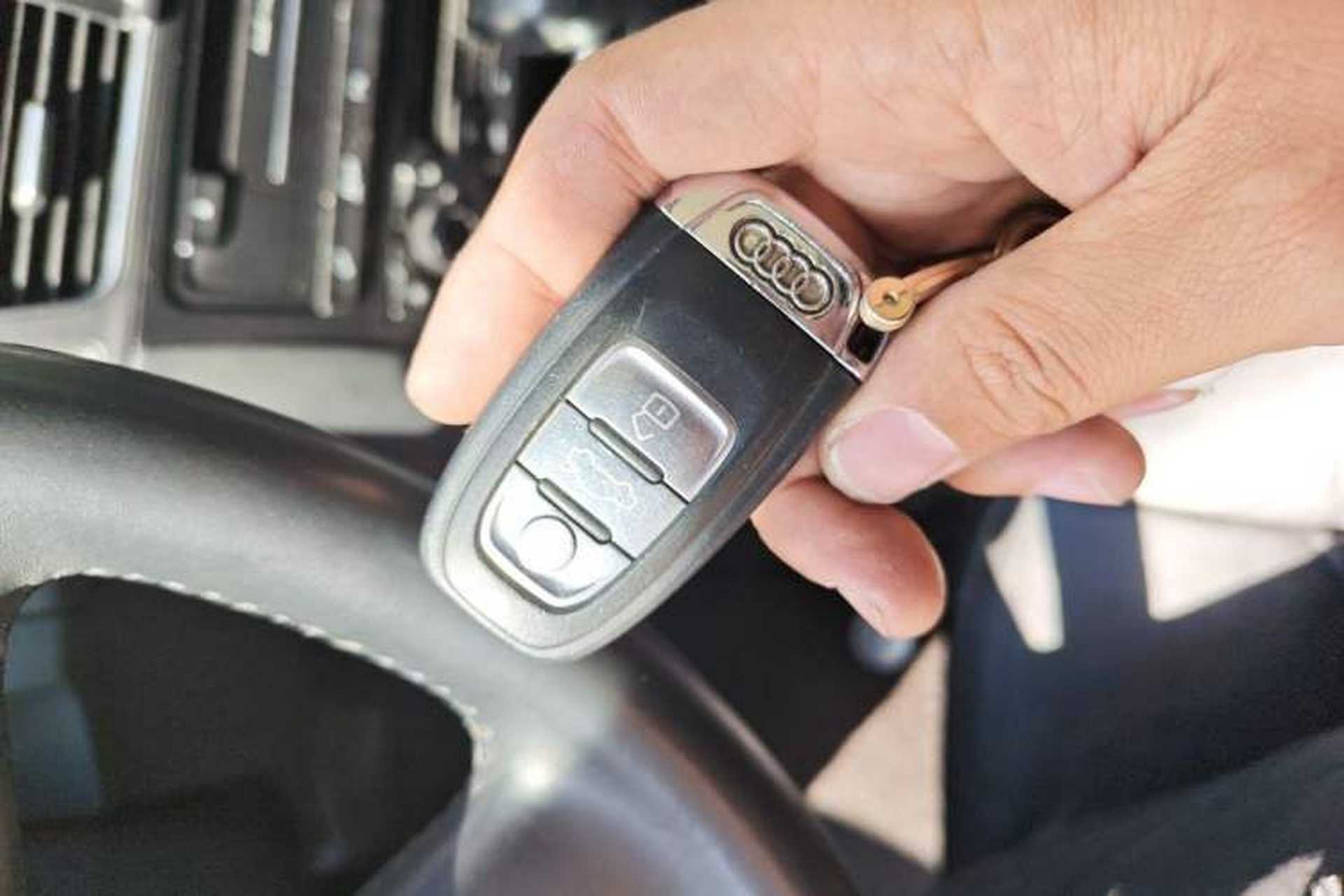 Used Audi Q5 2011 2.0TFSI Comfort Version Vehicle Key