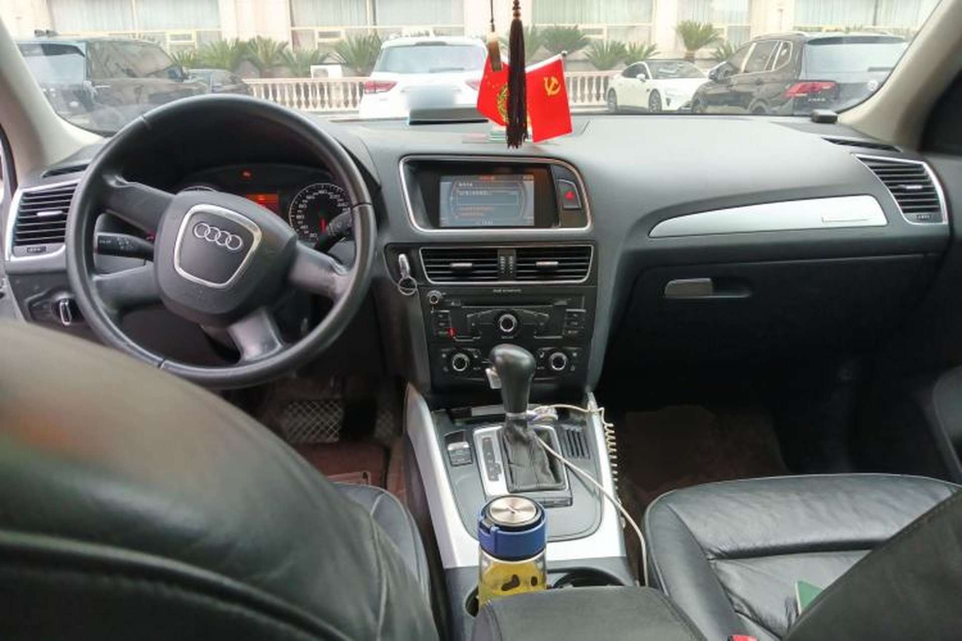 Used Audi Q5 2011 2.0TFSI Technology Model Center Console