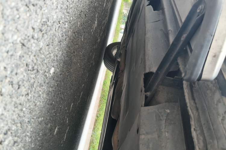 Used Audi Q5 2011 2.0TFSI Technology Model Chassis Front Right