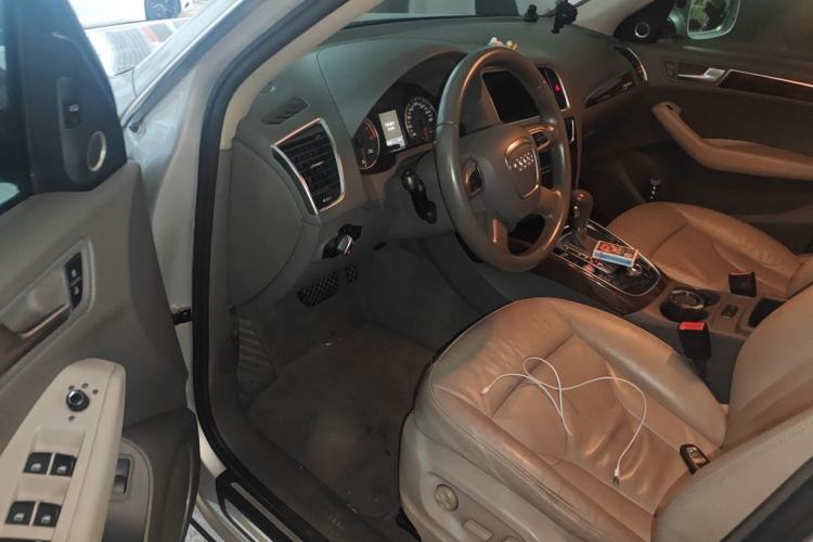 Used Audi Q5 2011 2.0TFSI Comfort Version Driver Seat