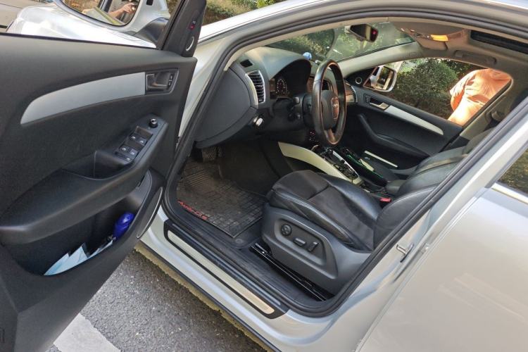 Used Audi Q5 2011 2.0TFSI Dynamic Edition Driver Seat